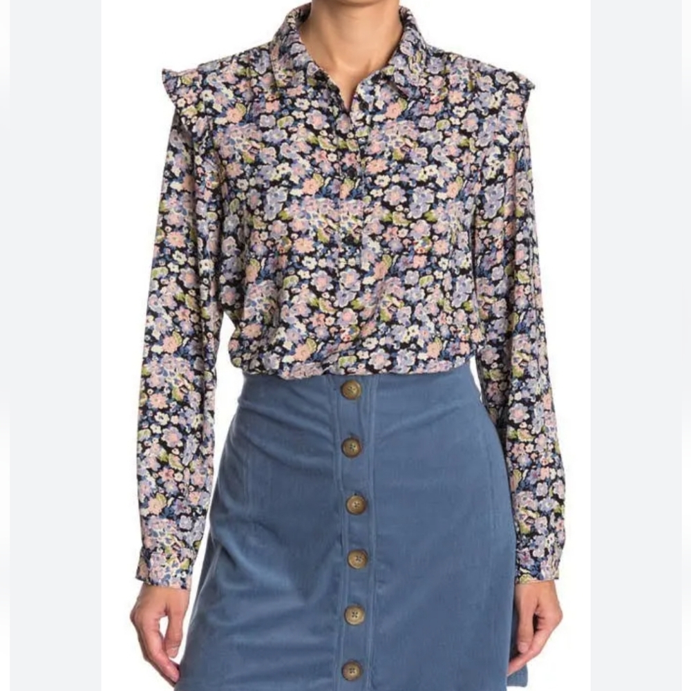 New BCBGeneration Floral Cropped Long Sleeve Blouse